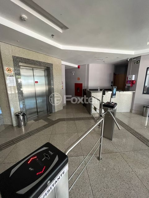 Image 11 - 251024