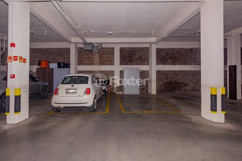Image 17 - 102110