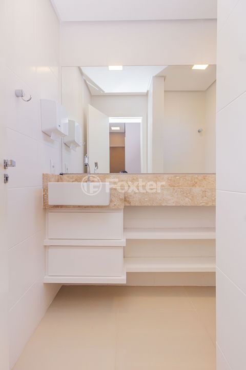 Image 7 - 131167