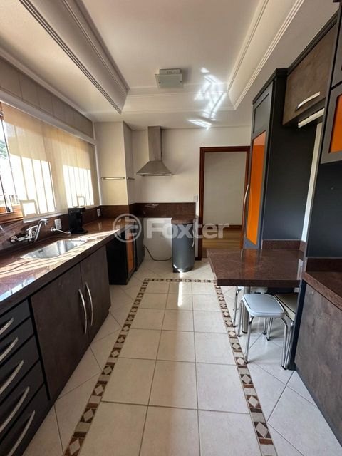 Image 7 - 180361