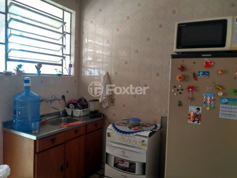 Image 11 - 184221