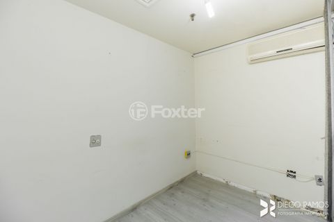 Image 11 - 195625