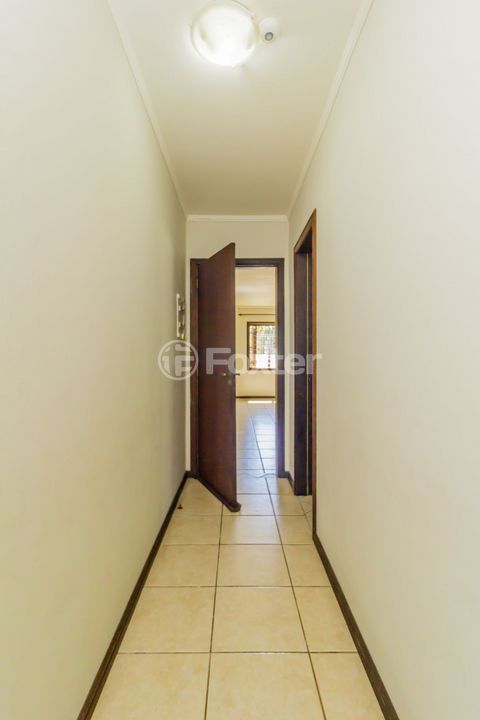 Image 19 - 195811