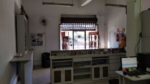 Image 3 - 198111
