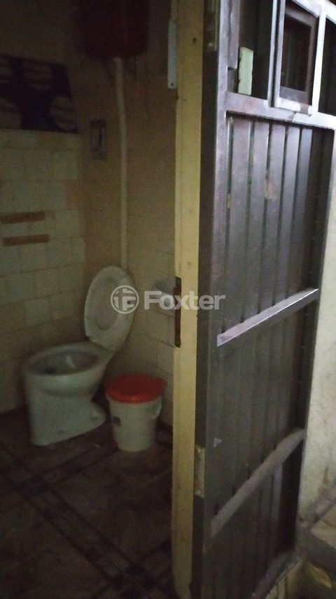 Image 8 - 198111