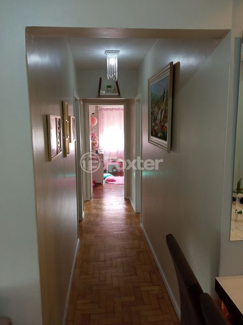 Image 6 - 209530