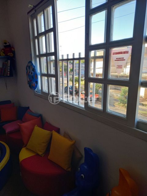 Image 3 - 210422