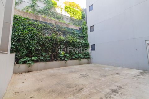 Image 15 - 211315