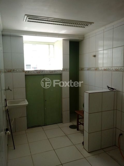 Image 8 - 214742