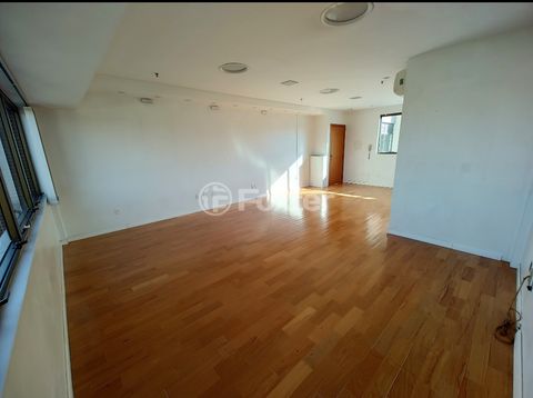 Image 8 - 215350
