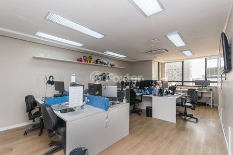 Image 13 - 215572