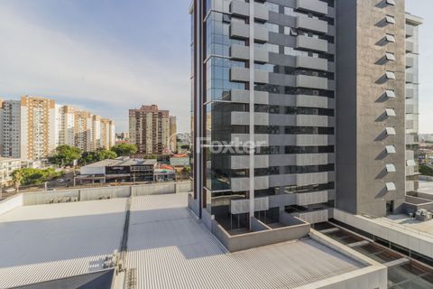 Image 16 - 215739