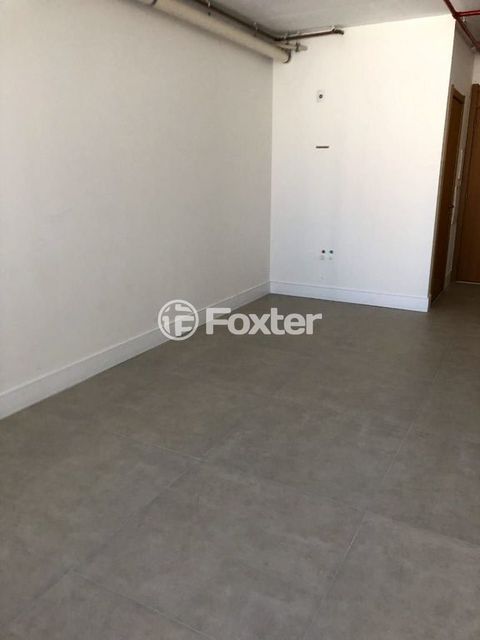 Image 3 - 216882