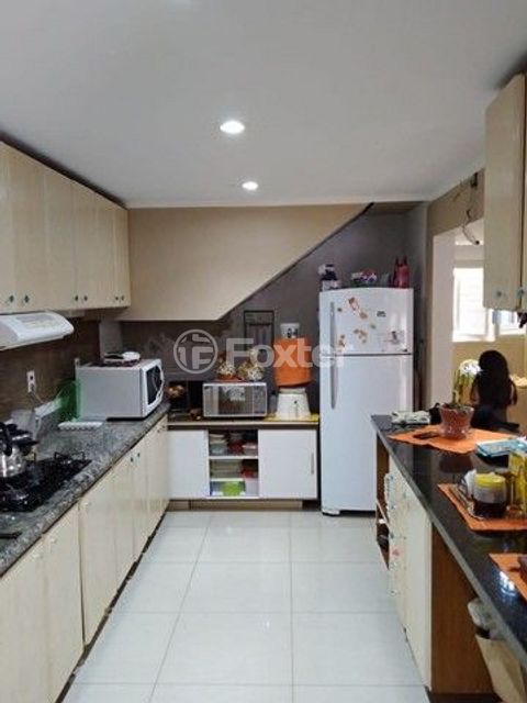 Image 7 - 217758