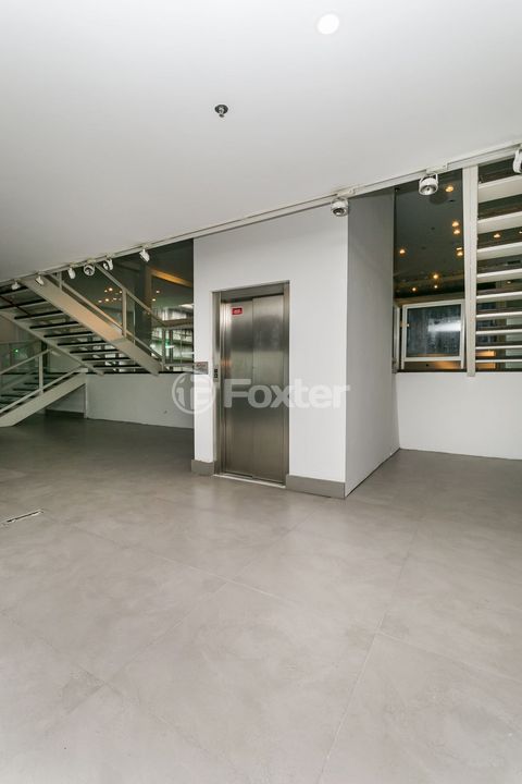 Image 8 - 218781