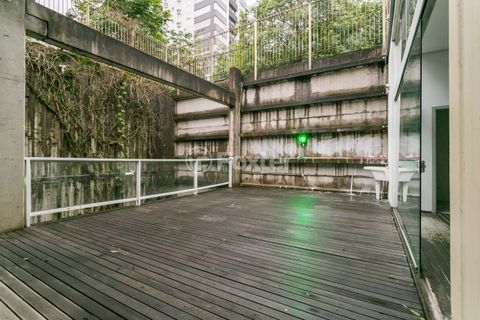 Image 15 - 218781