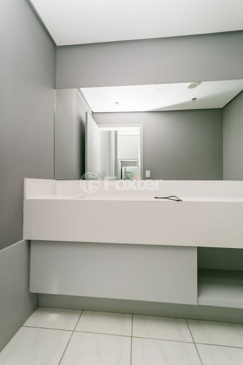 Image 18 - 218781