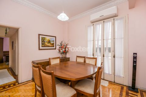 Image 11 - 219000