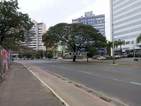 Image 5 - 221028