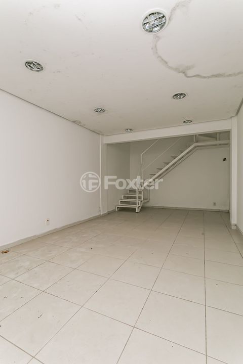 Image 3 - 221035