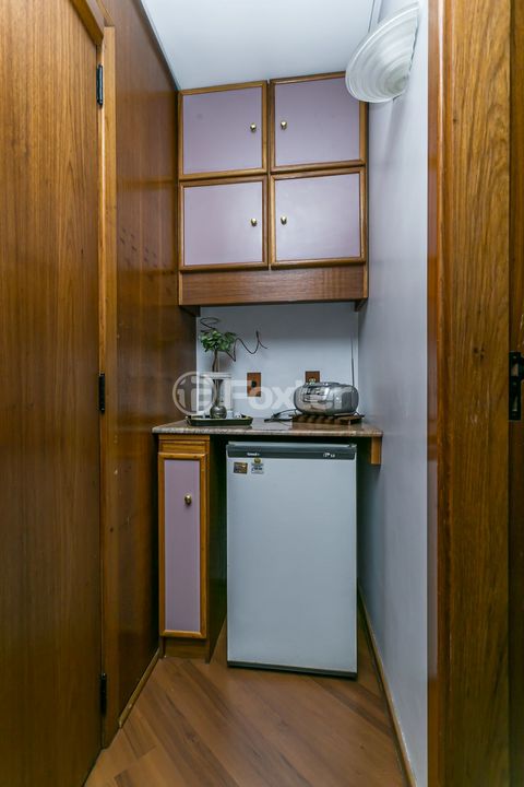Image 9 - 221147