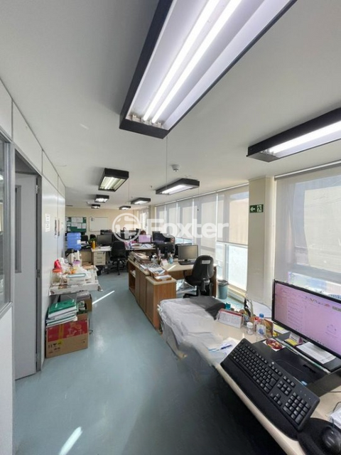 Image 4 - 221577