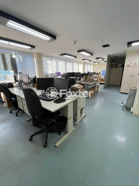 Image 3 - 221577