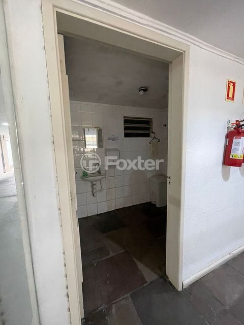 Image 5 - 221580