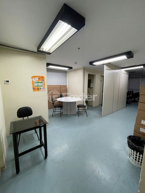 Image 7 - 221580