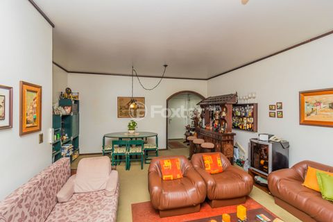 Image 3 - 221703
