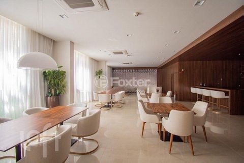 Image 19 - 223860