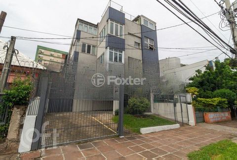 Image 13 - 226304