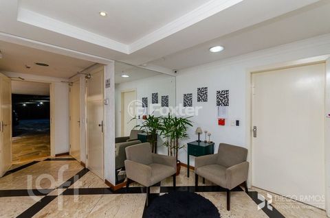 Image 19 - 227068