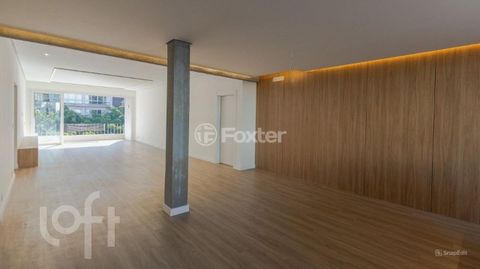 Image 4 - 228123