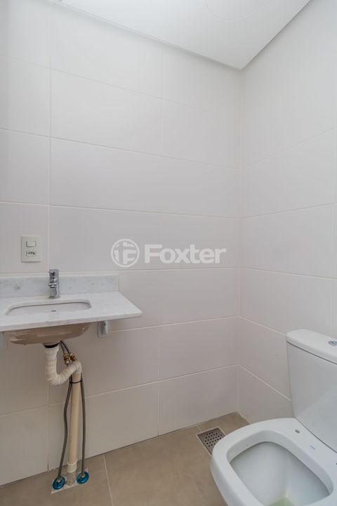 Image 7 - 228355