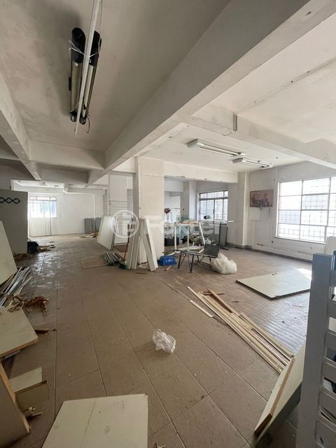 Image 7 - 228592