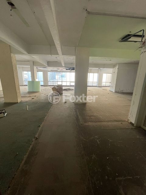 Image 4 - 228592