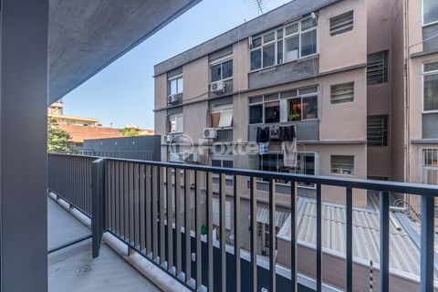 Image 4 - 228612