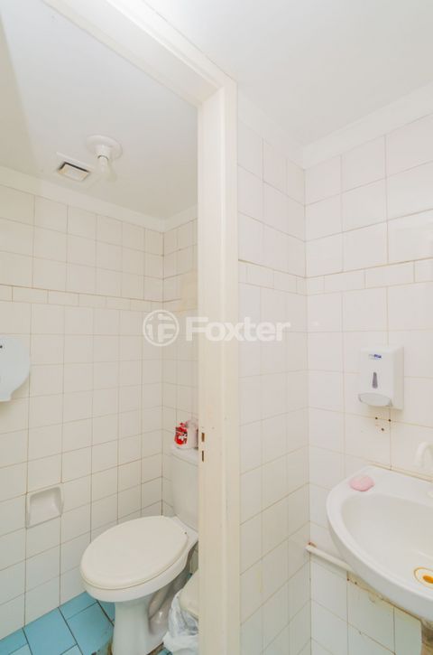 Image 6 - 228646