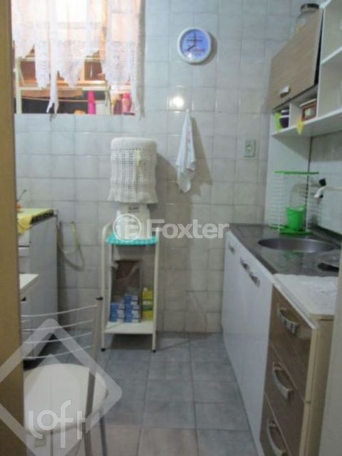 Image 6 - 229940