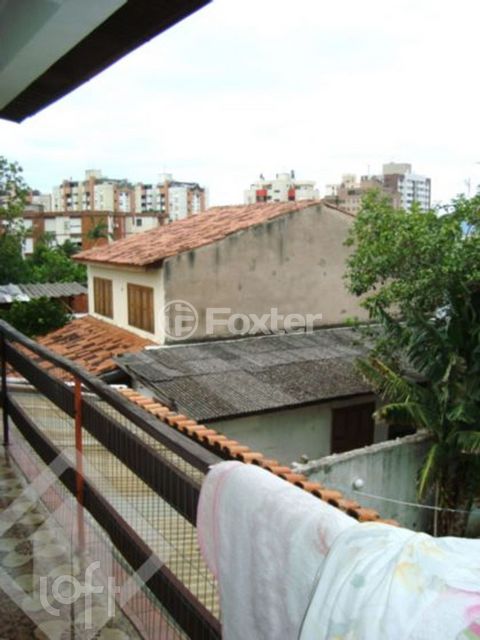 Image 17 - 230585
