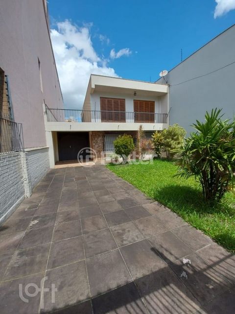 Image 2 - 233079