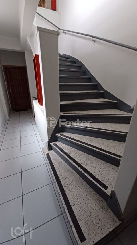 Image 3 - 233336