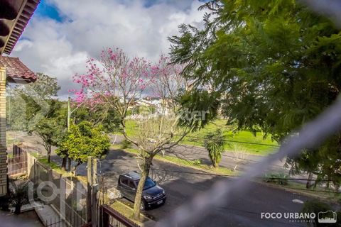 Image 17 - 233993