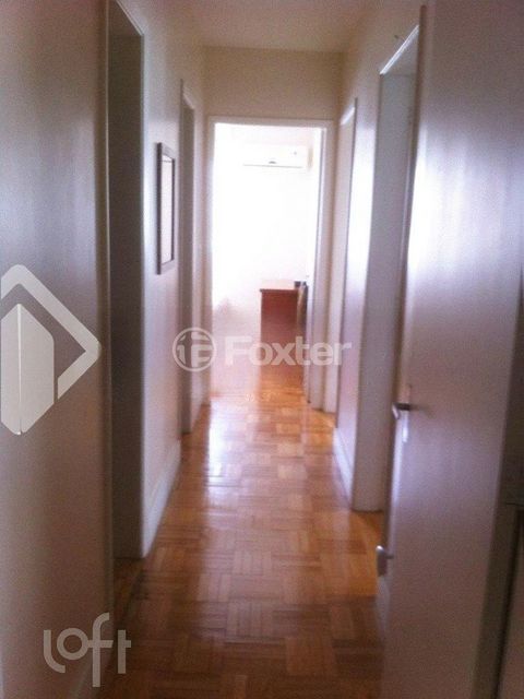 Image 3 - 235009