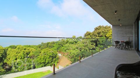 Image 3 - 235410