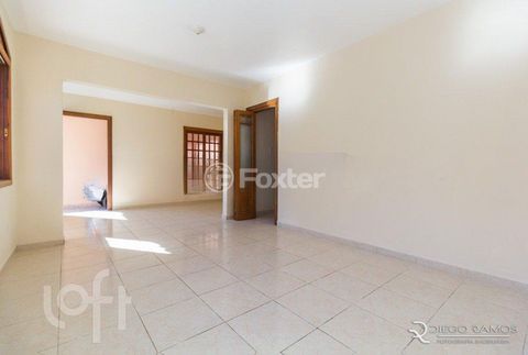 Image 4 - 235713