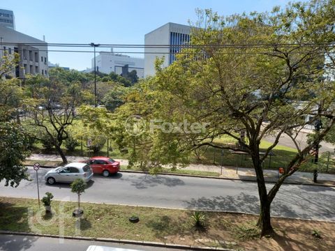 Image 11 - 235948