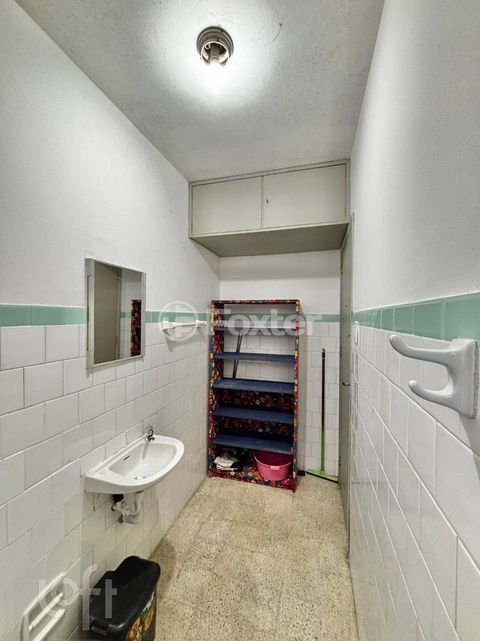 Image 9 - 237556