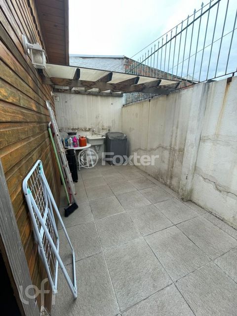 Image 8 - 237944
